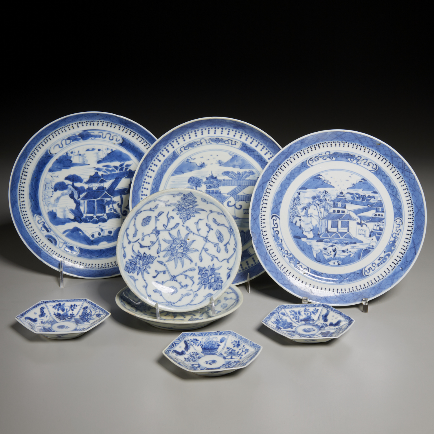 GROUP (8) CHINESE BLUE & WHITE