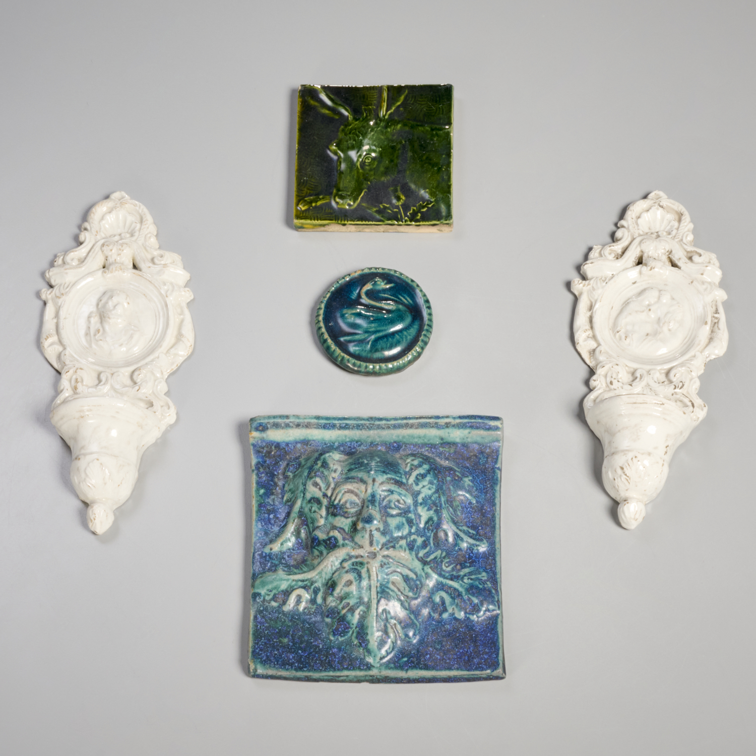 GROUP EUROPEAN MAJOLICA TILES AND 2fb500