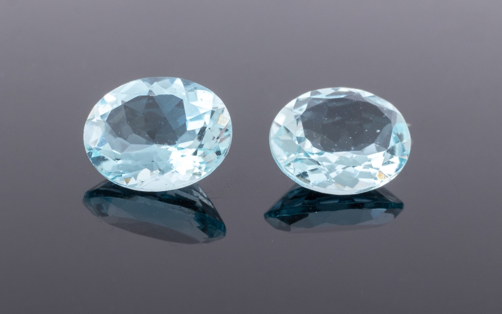 4 40 CTTW PAIR OF LOOSE OVAL AQUAMARINE 2fb717