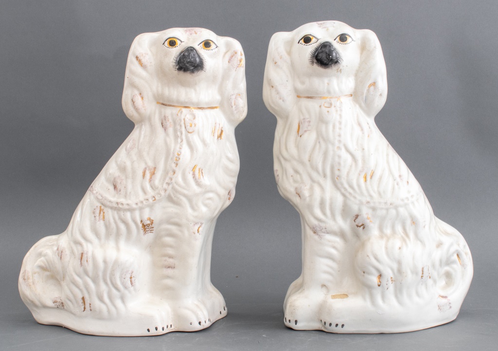 STAFFORDSHIRE STYLE CERAMIC DOGS, PAIR