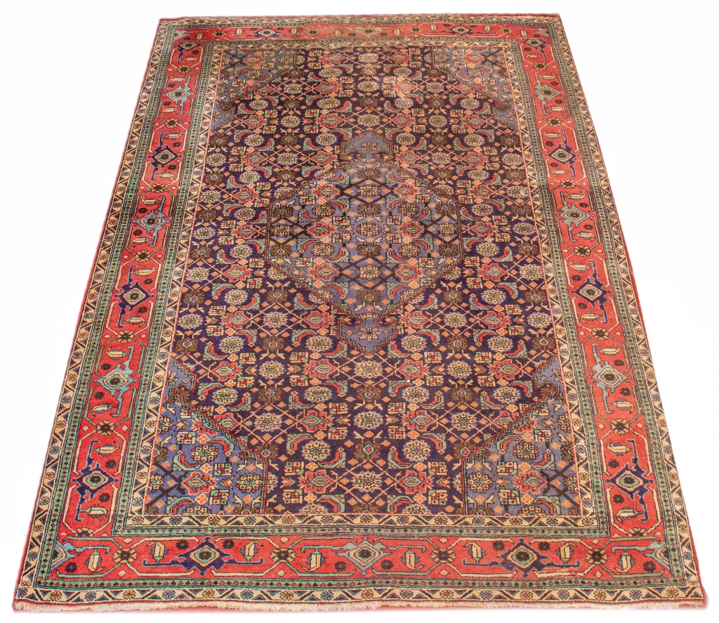 PERSIAN SAROUK HAND-WOVEN RUG,