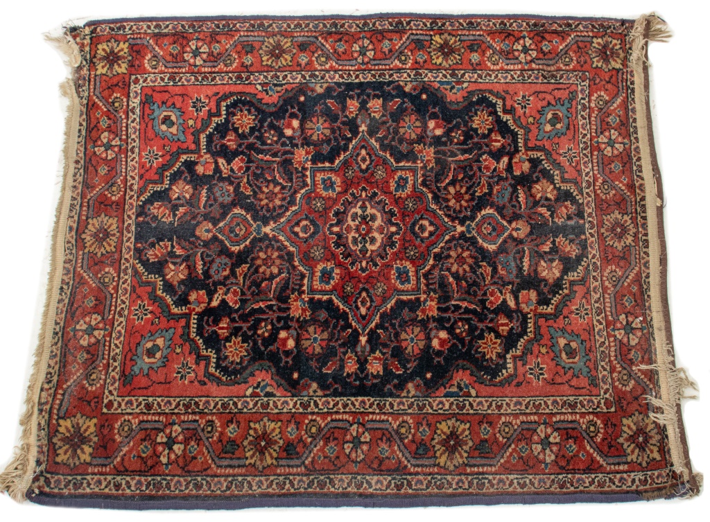 PERSIAN HAND-KNOTTED WOOL RUG Persian
