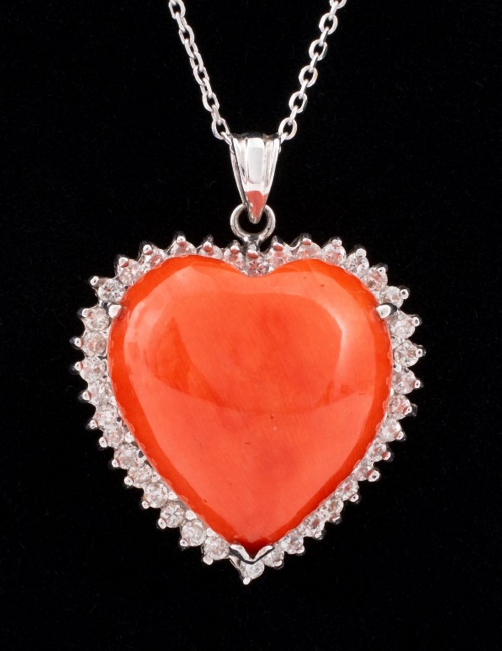 WHITE GOLD CORAL DIAMOND PENDANT 2fb7c2