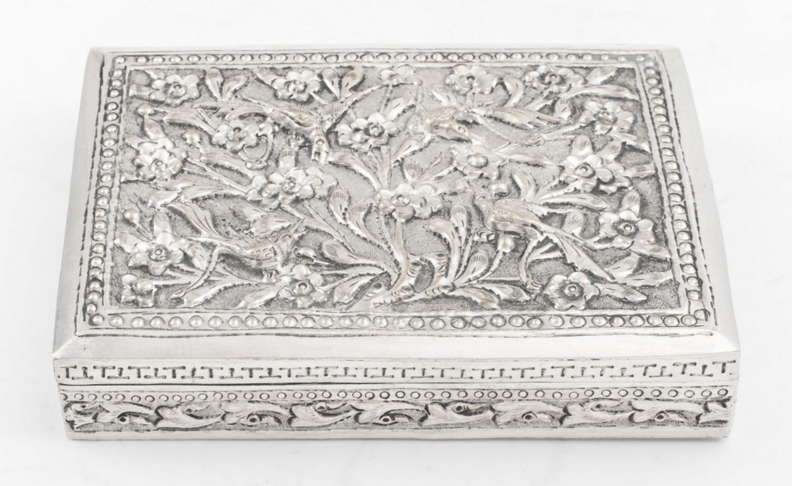 INDO PERSIAN SILVER TABLE BOX  2fb7de