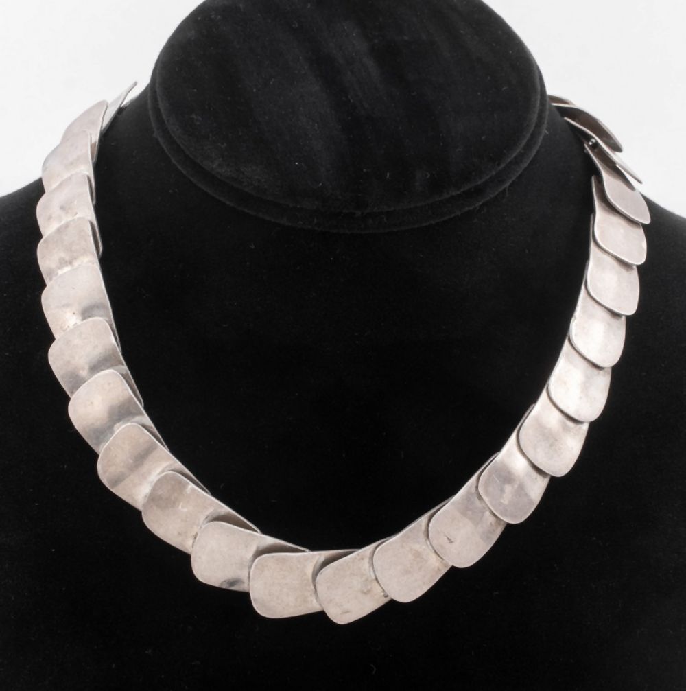 VINTAGE MEXICAN SILVER CHOKER NECKLACE 2fb896