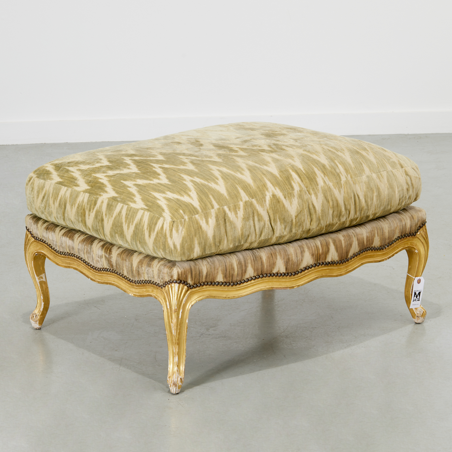 LOUIS XV STYLE UPHOLSTERED GILTWOOD