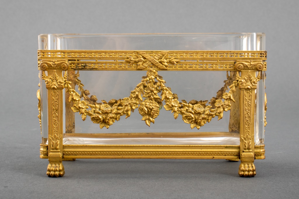 BELLE EPOQUE ORMOLU MOUNTED CRYSTAL 2fba03