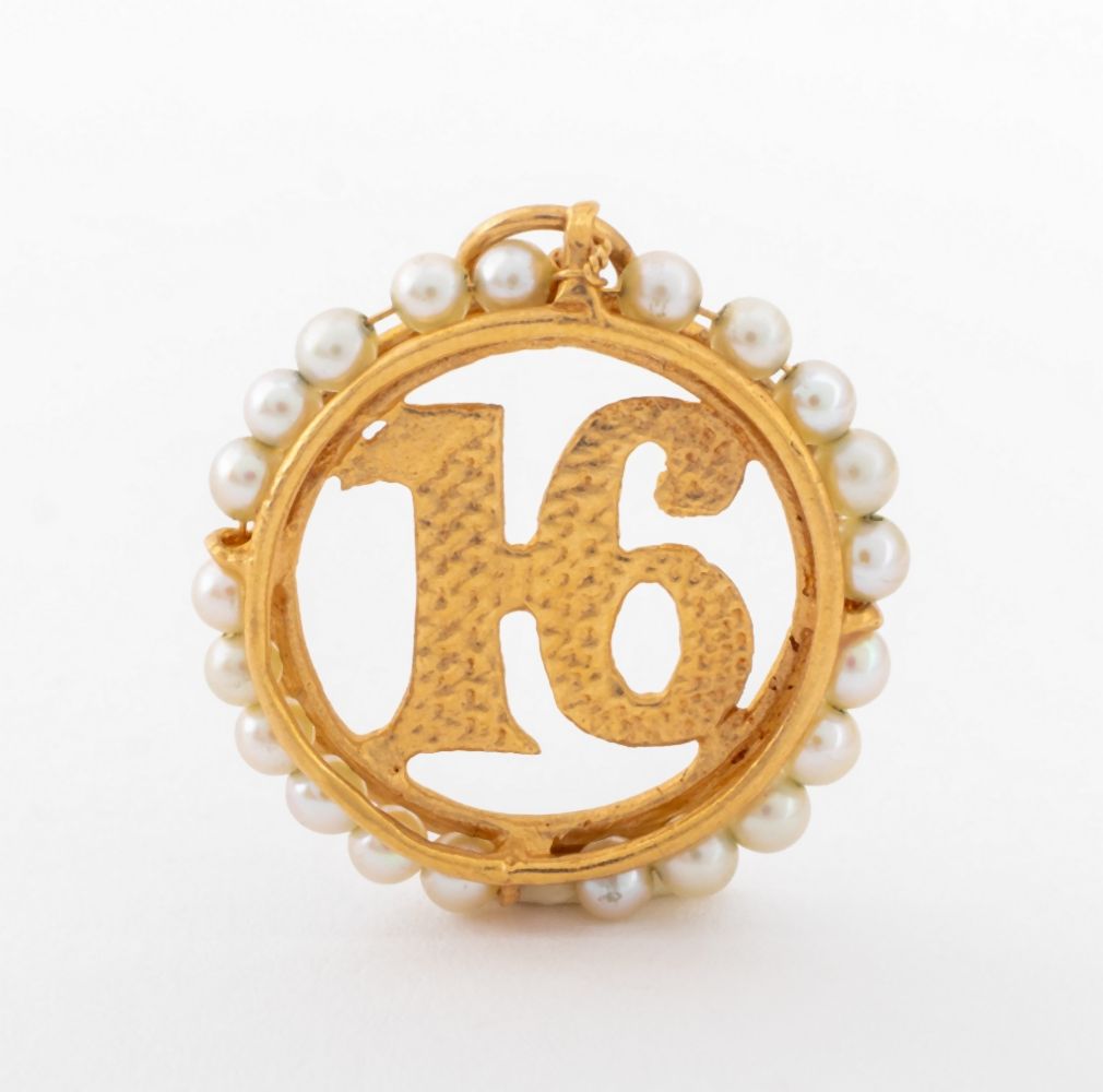 14K GOLD & SEED PEARL "16" ROUND