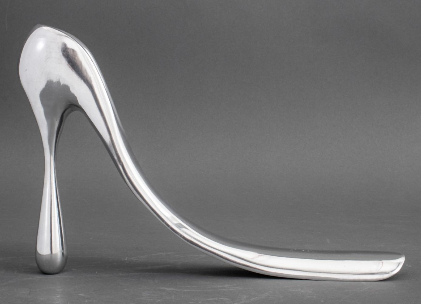 MANOLO BLAHNIK FOR HABITAT CHROME