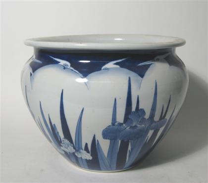 Chinese blue and white jardiniere 4c5f9