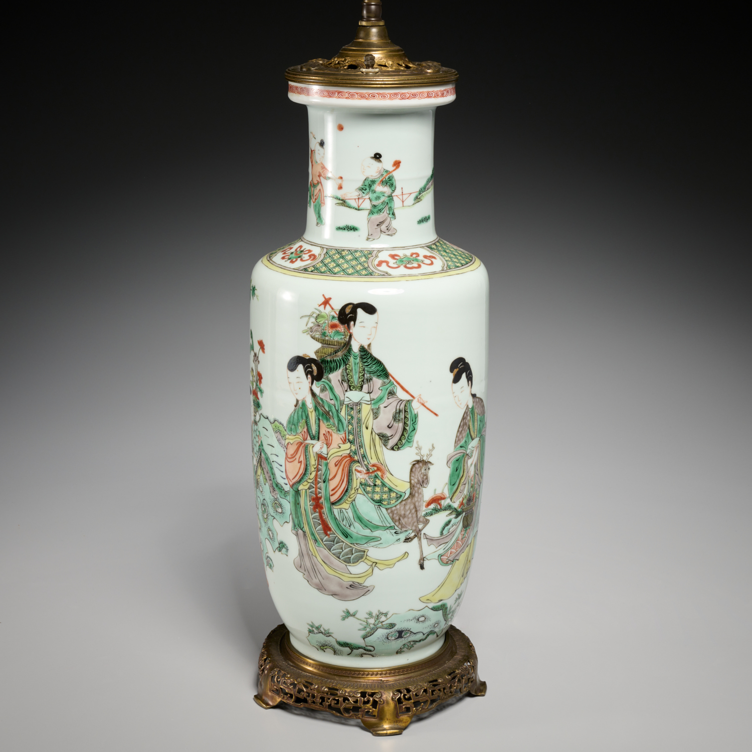 CHINESE FAMILLE VERT ROULEAU VASE 2fbe7a