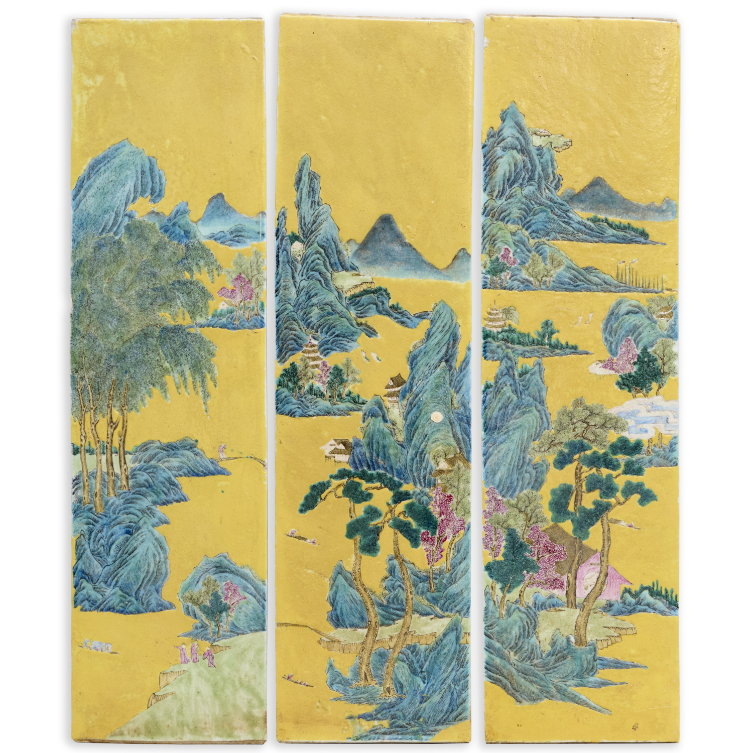 CHINESE FAMILLE JAUNE TRIPTYCH