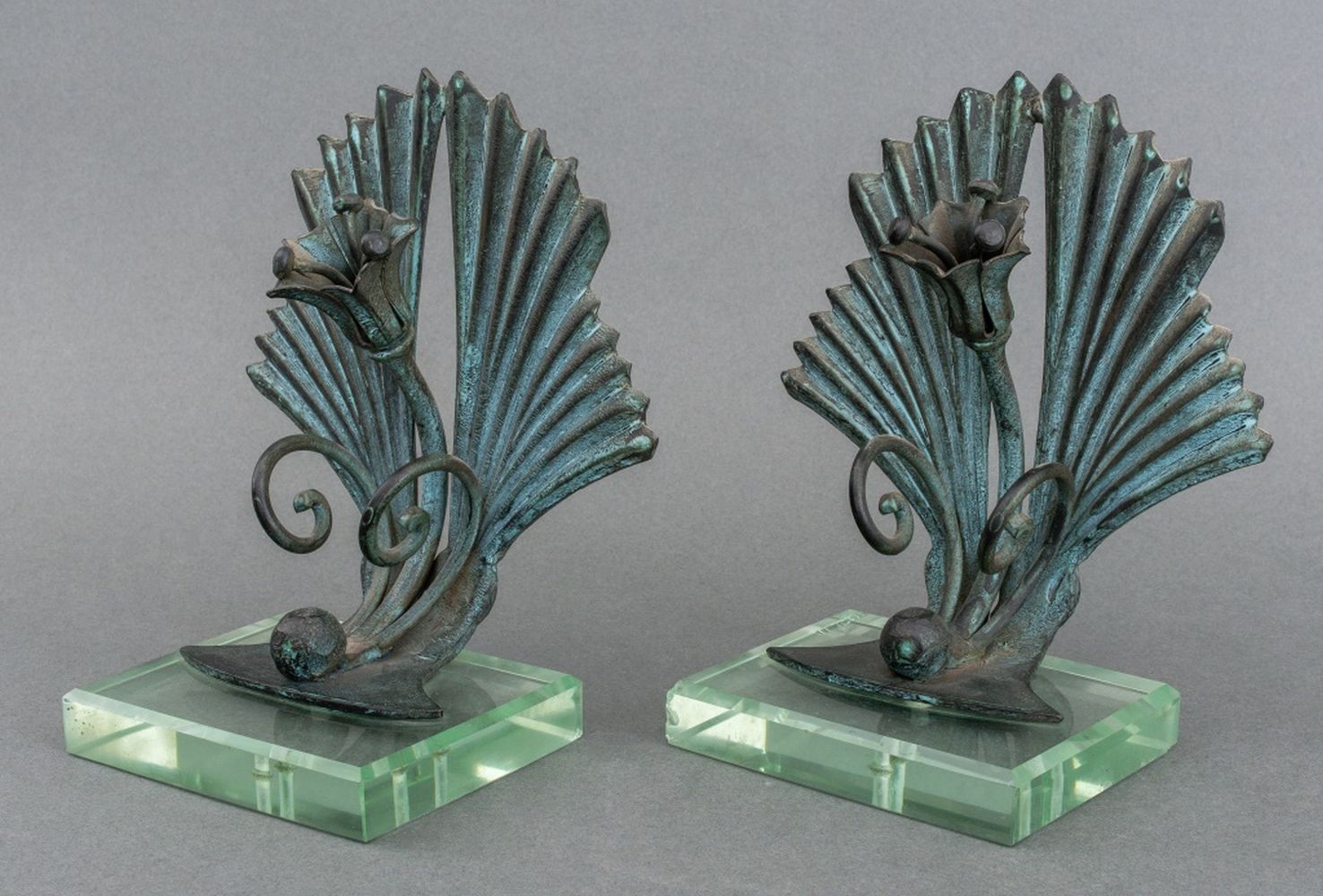 FLOWER IRON GLASS BOOKENDS PAIR 2fc0f5