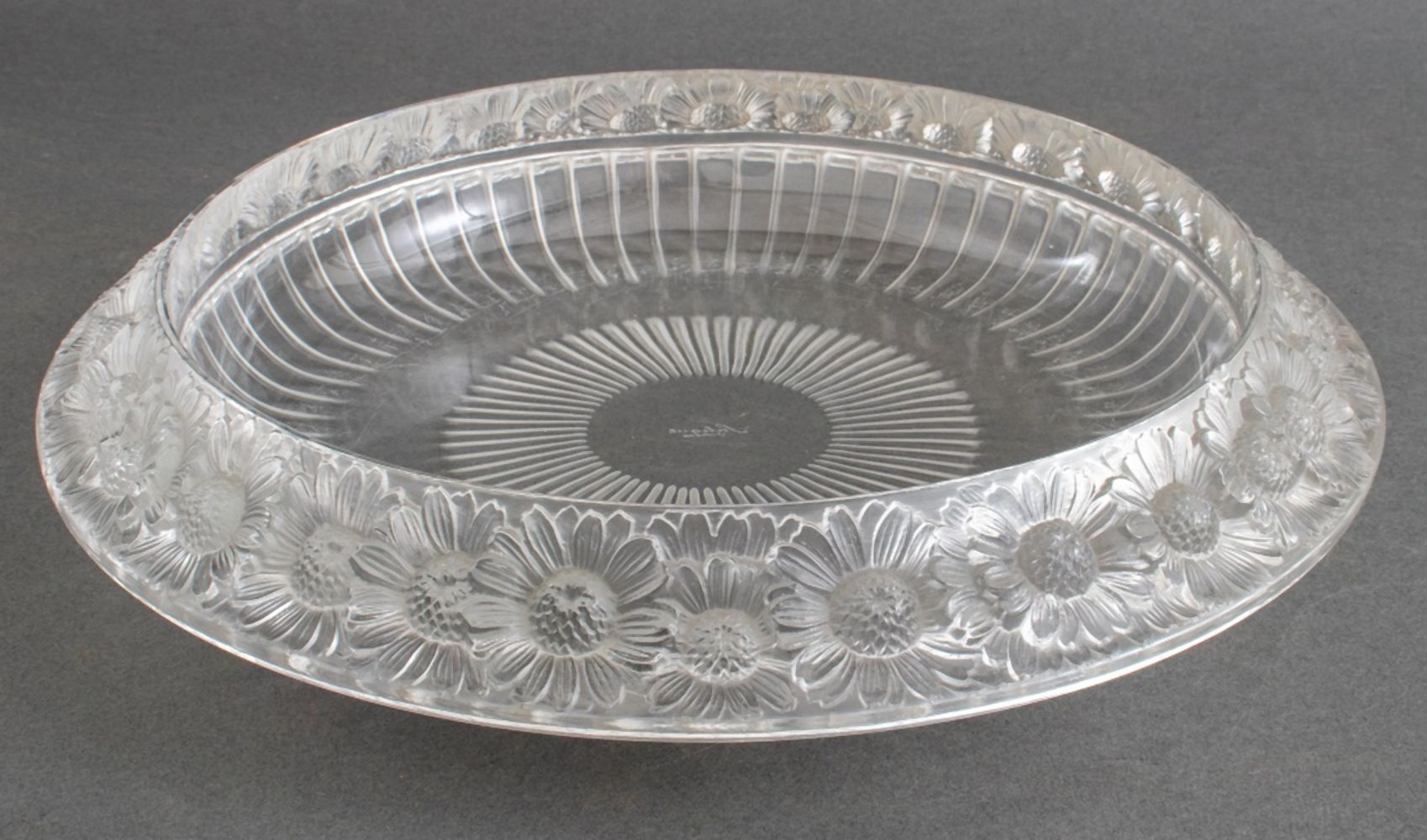 CRISTAL LALIQUE "MARGUERITES" BOWL,