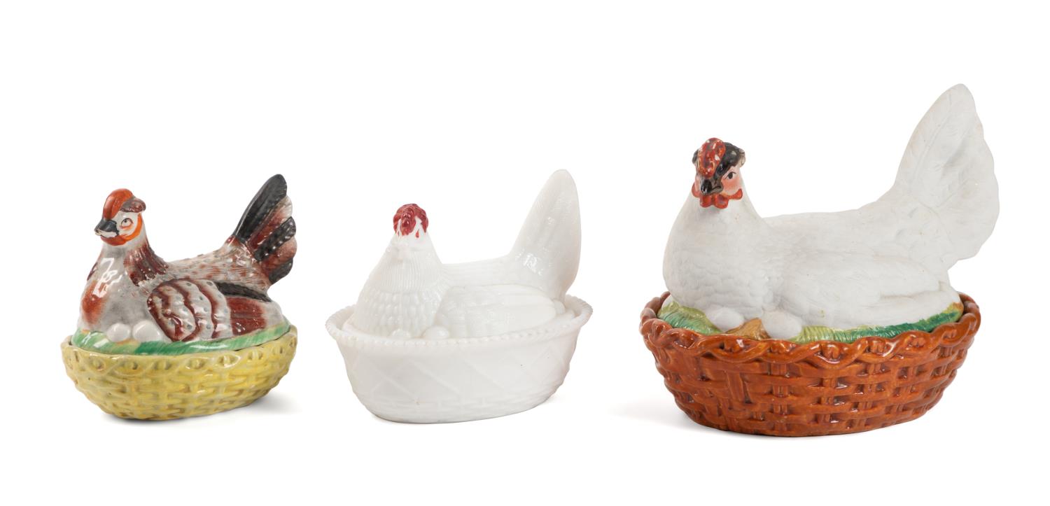 3 HEN ON NEST TRINKET BOXES INCLD. STAFFORDSHIRE