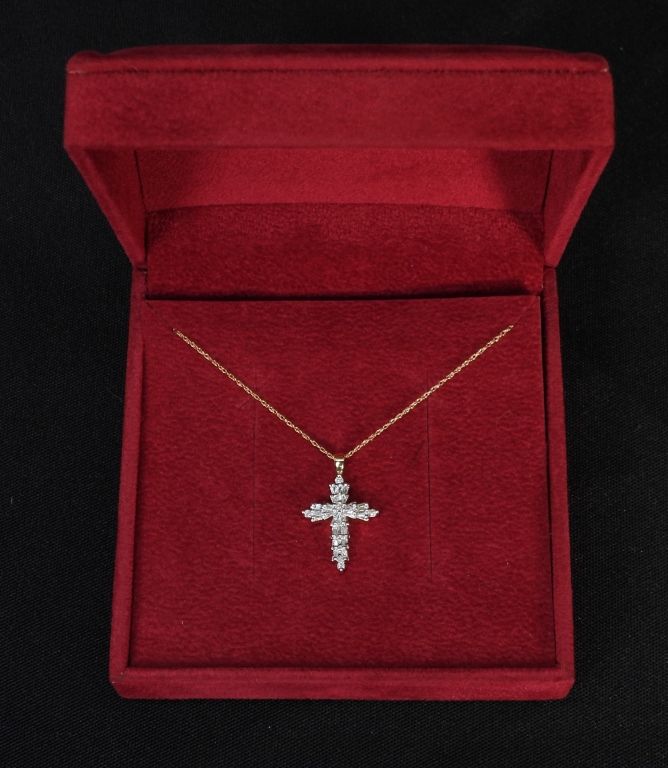 ESTATE 14K GOLD & DIAMOND CROSS