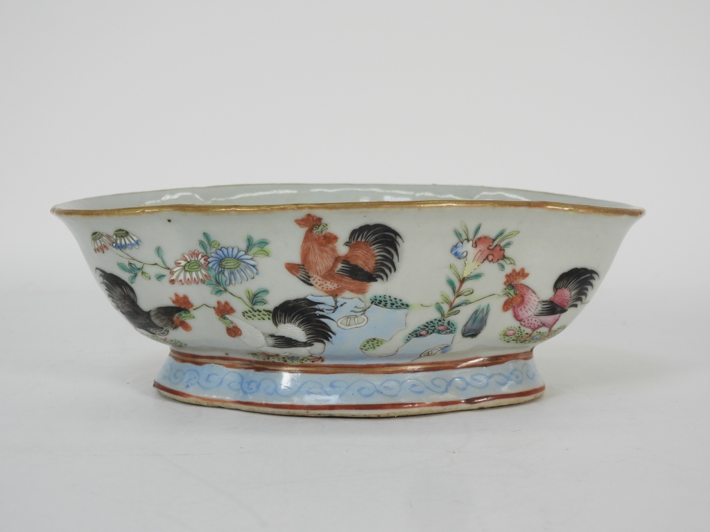 CHINESE PORCELAIN ROOSTER BOWL 2fa014