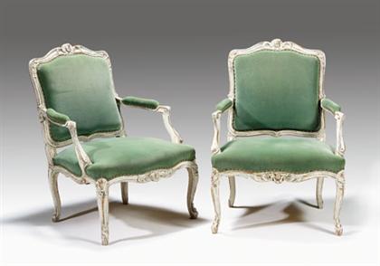 Pair of Louis XV style fauteuils 4c33a