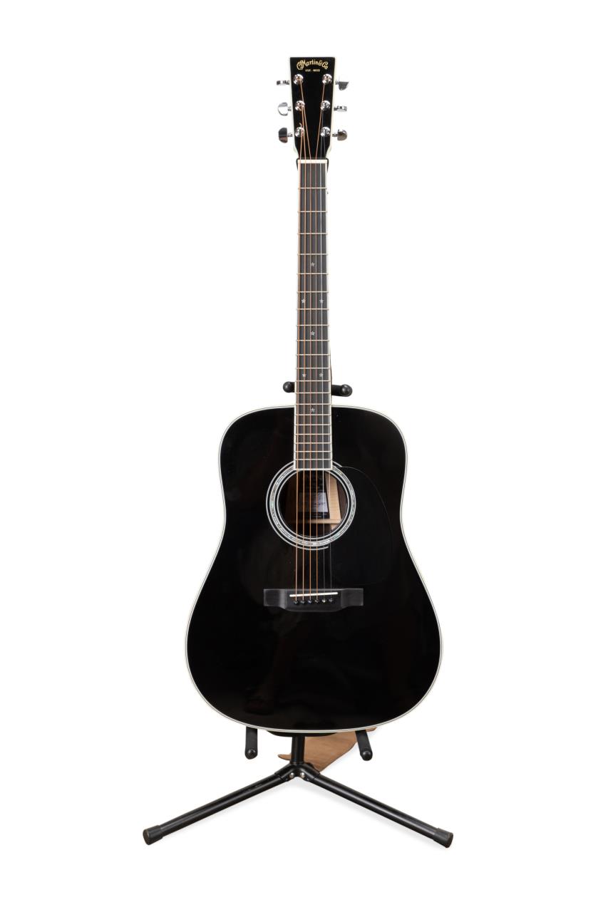 C F MARTIN D-35 JOHNNY CASH COMMEMORATIVE