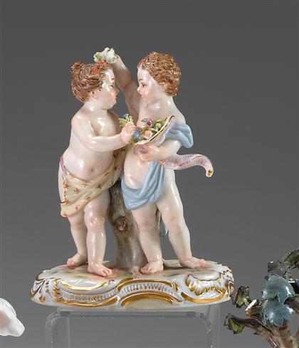 Meissen porcelain figure group 4c373