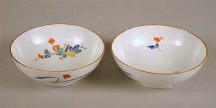 Pair of Kakiemon bowls Japan  4c88c