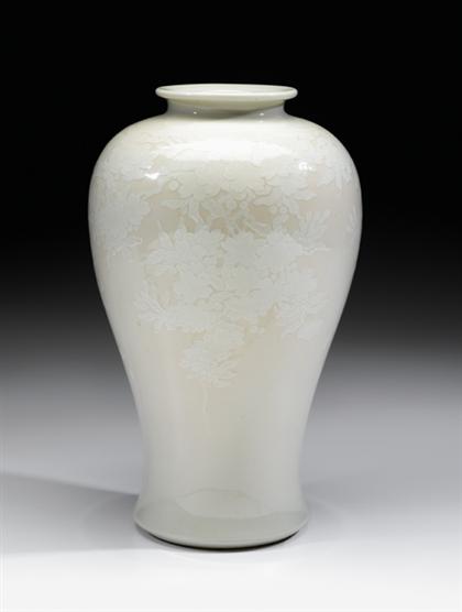 Large and fine Japanese Seifu porcelain 4c893