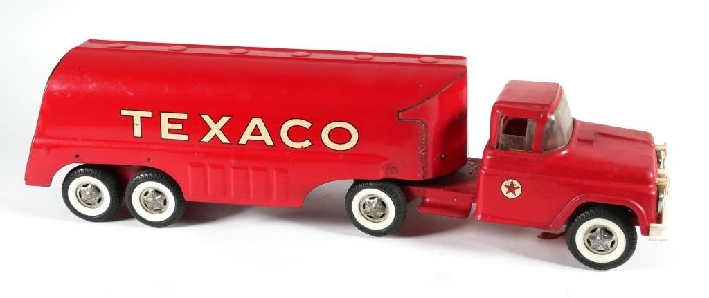 VINTAGE BUDDY L TEXACO TOY TANKERPressed