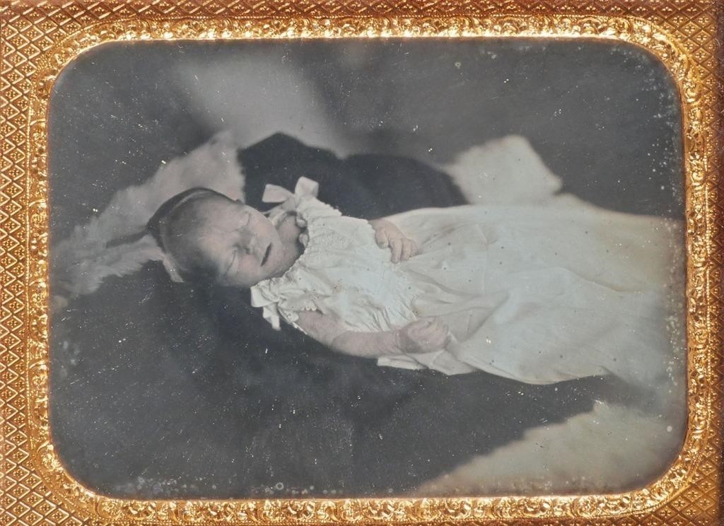 POSTMORTEM DAGUERREOTYPE OF AN