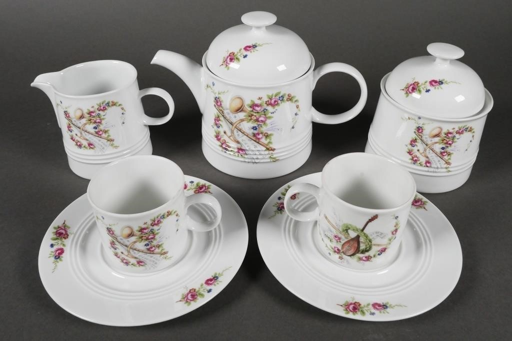 LIMOGES MONT VENUS FRENCH TEA SETTwo 2fdc5e