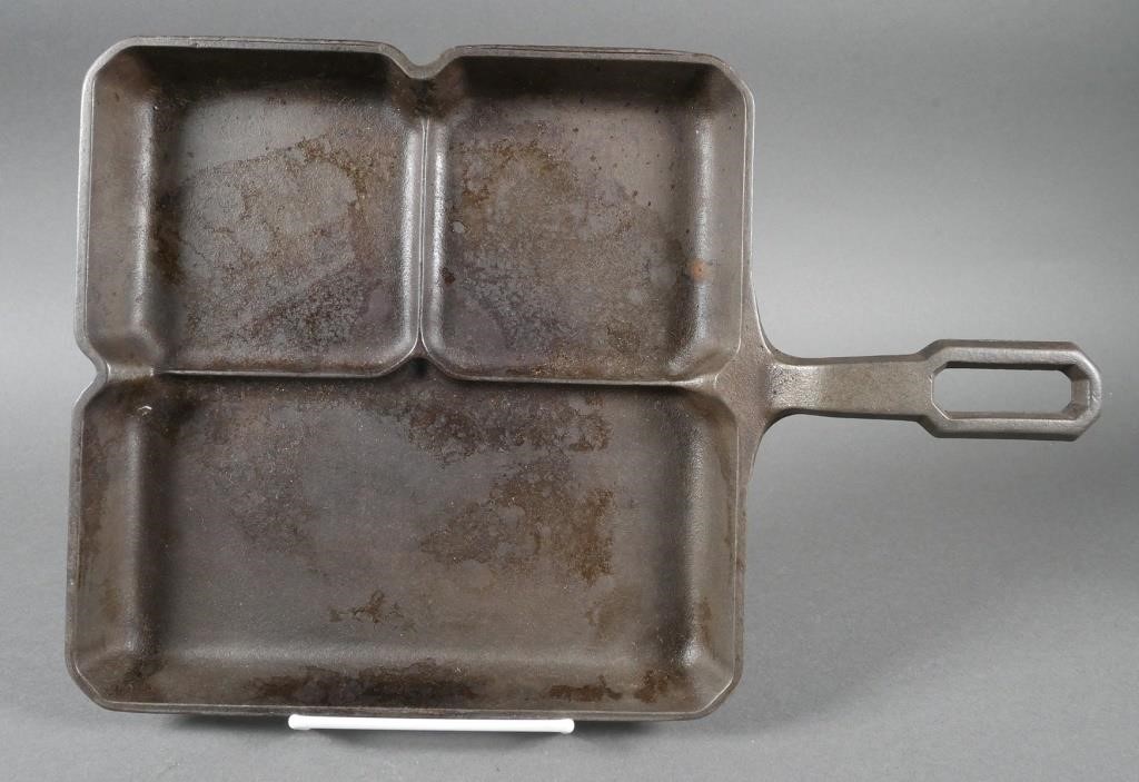 GRISWOLD CAST IRON COLONIAL BREAKFAST