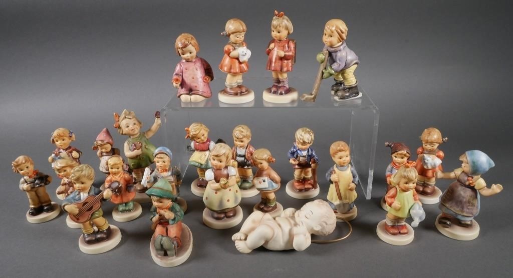 24 HUMMEL FIGURINESMarks vary. Smaller