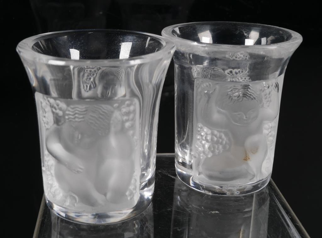 LALIQUE PAIR OF SHOT GLASSESFine 2fdca2