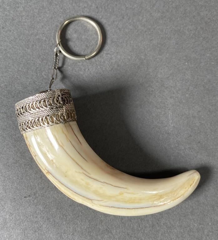 ANTIQUE NATURAL BOAR TUSK PENDANTMeasures 2fdca8