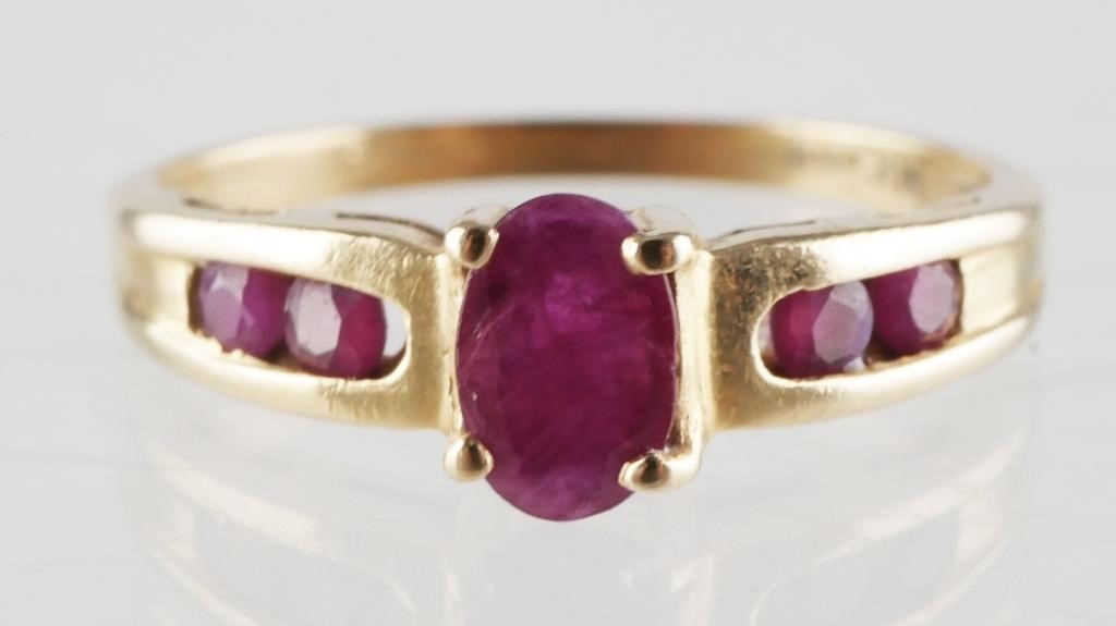 14K GOLD RUBY RINGSize 6 1 9 grams  2fdcd8