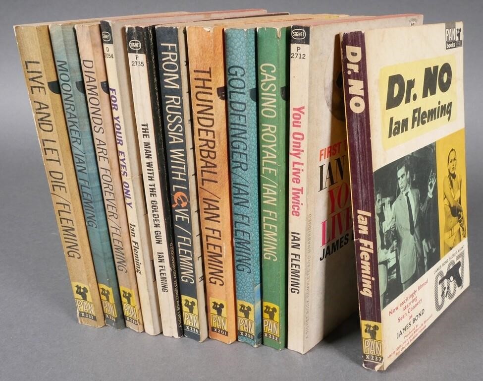 11 JAMES BOND PAPERBACK BOOKS  2fdd3b