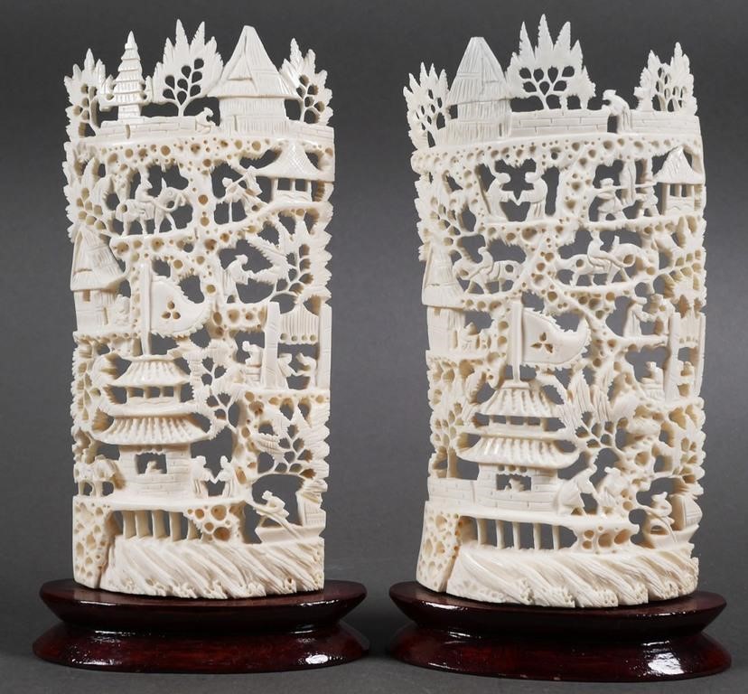 PAIR OF CHINESE CARVED IVORY PANELSCarved