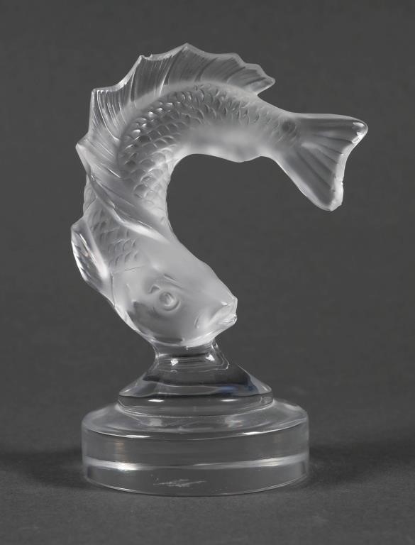LALIQUE CRYSTAL KOI FISH PAPERWEIGHTFrosted