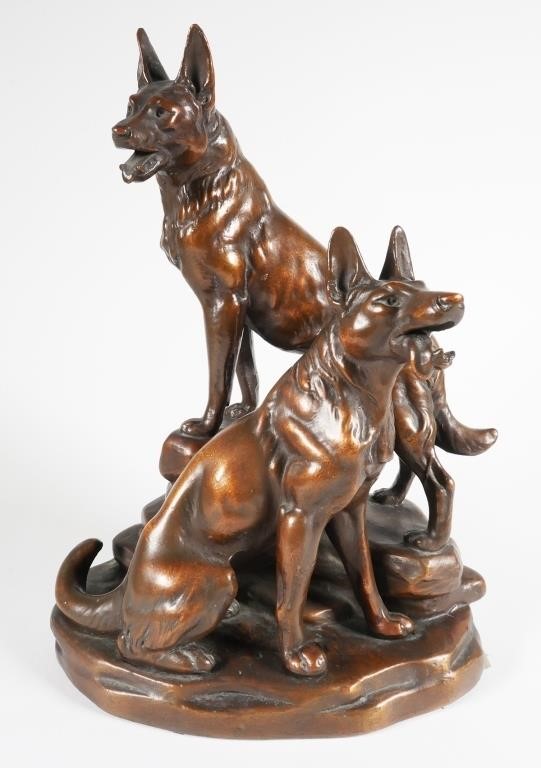 SCULPTURE OF TWO WOLVESVintage 12-1/2