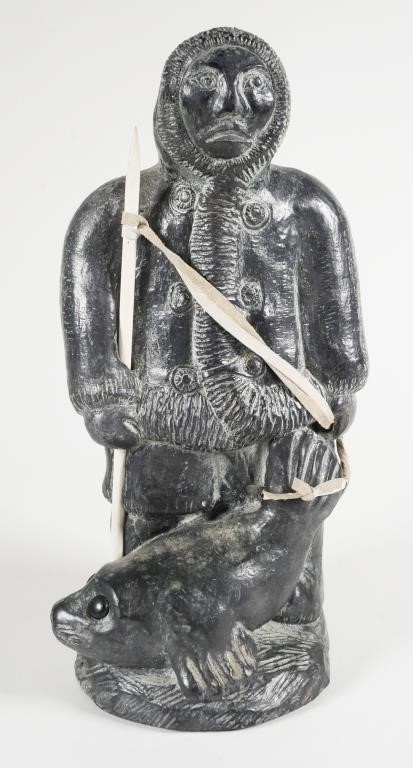 INUIT STATUE OF HUNTER WITH SEALFigurine 2fded0