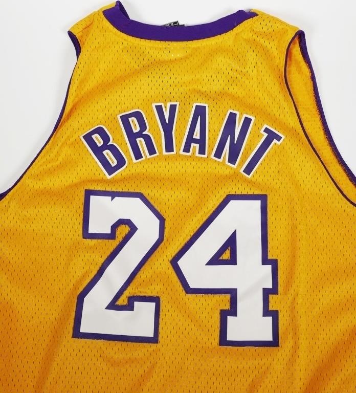 VINTAGE LAKERS KOBE BRYANT #24