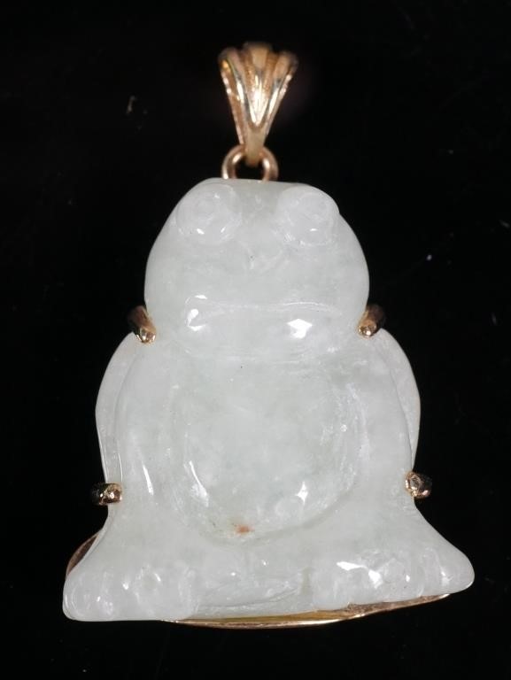 JADE 10K GOLD BUDDHA CHINESE PENDANT1"