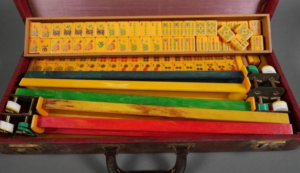 BAKELITE MAH JONG SET 160 TILES  2fdfcb