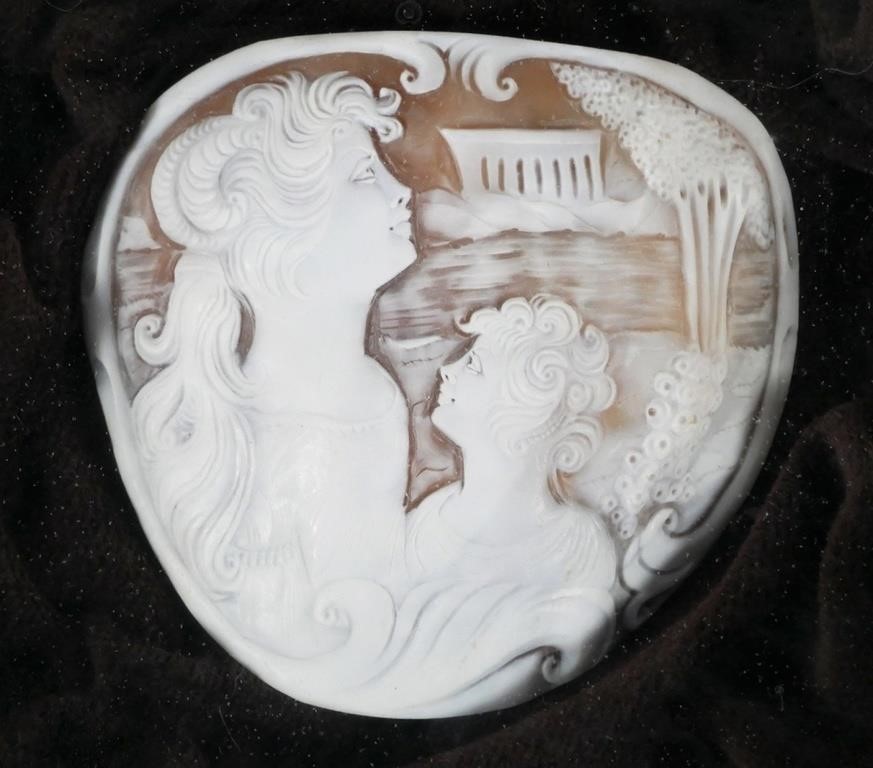 ANTIQUE LARGE CARVED SHELL CAMEO 2fe029