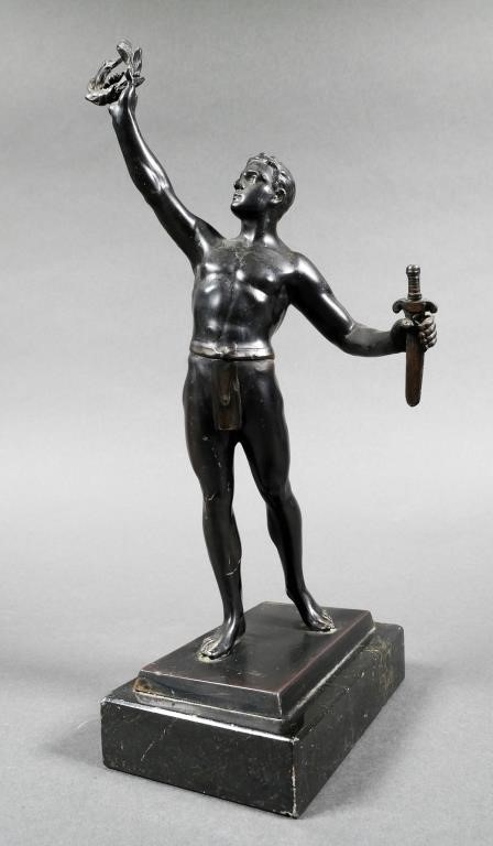 BRONZE STATUE NUDE GLADIATOR SWORD 2fe061