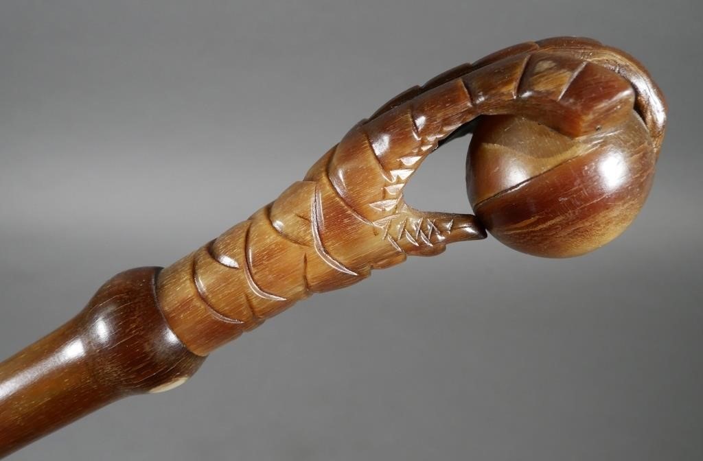 WALKING STICK CARVED BIRD TALON 2fe07a