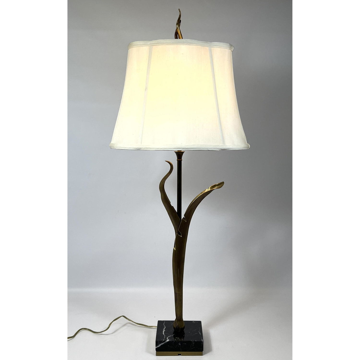 Decorator Chapman Table Lamp. Brass