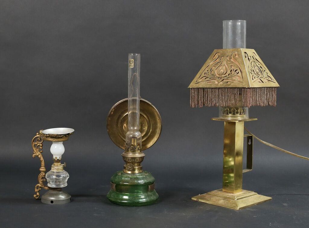 3 KEROSENE LAMPS3 kerosene lamps. Green