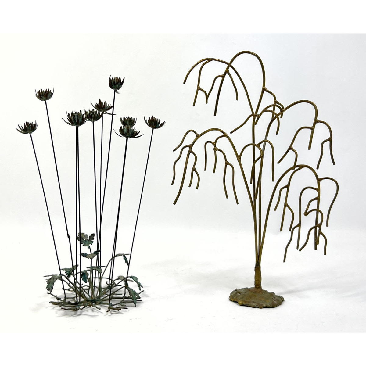 2pc Metal Botanical Sculptures. 1) LAKIS