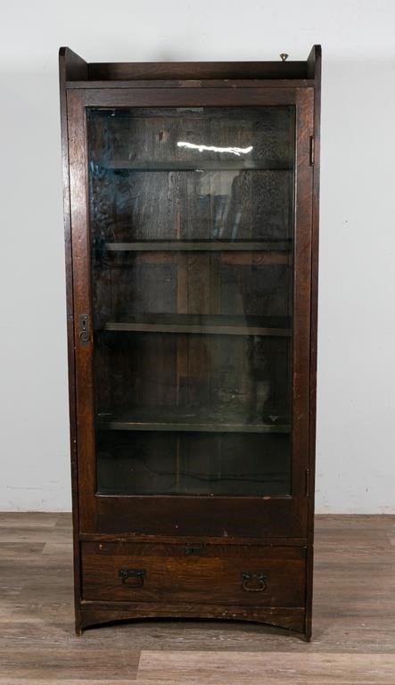 ARTS AND CRAFTS PERIOD YEAGER BOOKCASE 2fe3ca