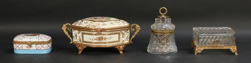 4 CRYSTAL PORCELAIN DRESSER BOXESLot 2fe487